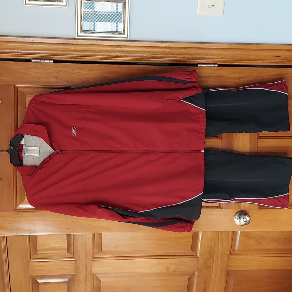 Reebok Men's 2 Pc Burgundy, Black Jacket and Jogger Pants, Size XL, Like New - Picture 1 of 16